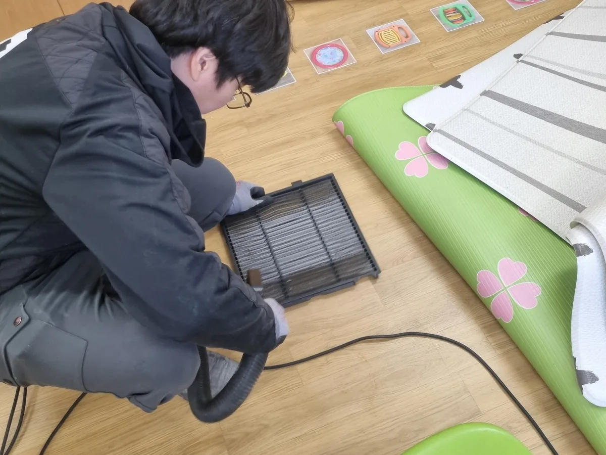 검단구 대곡동 놀이방 낮잠실 장비 주변 정밀 위생청소 사례 - 행진크린